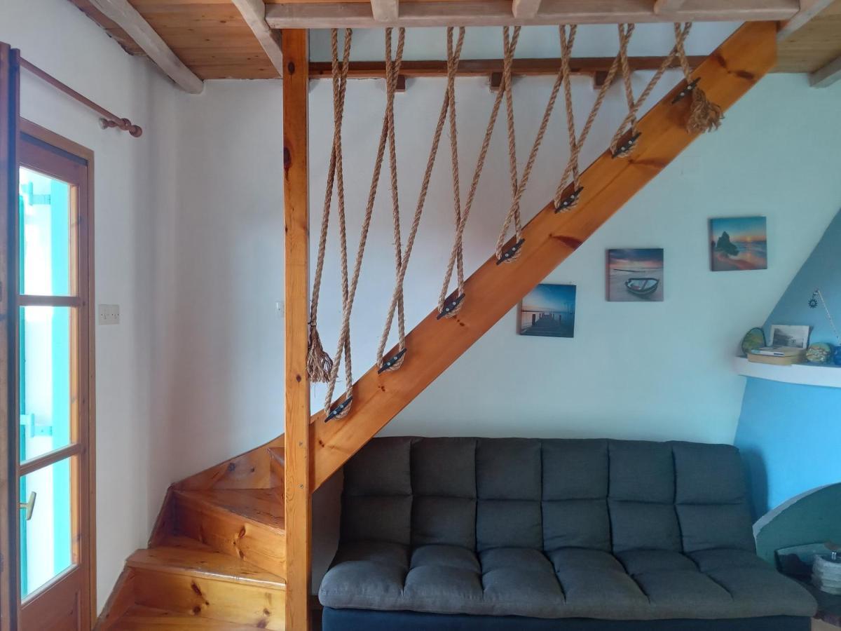 Iordanis House- Traditional House In Old Alonnisos Экстерьер фото
